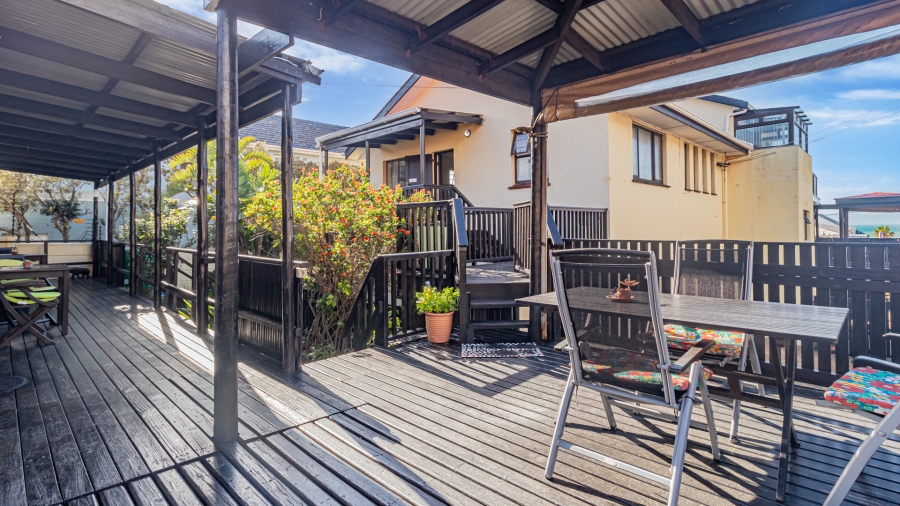 8 Bedroom Property for Sale in Fish Hoek Western Cape